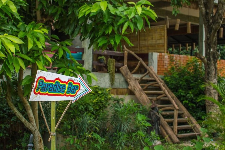 Hostal Pai Backpackers Paradise - Adults Only