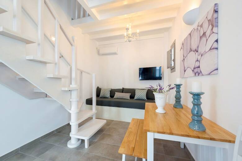 Apartamentos White Harmony Suites