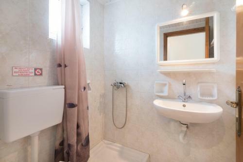 Hotel Yiota Studios