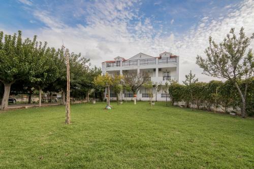 Hotel Yiota Studios