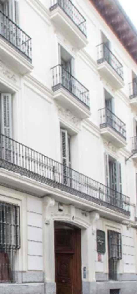 Apartamentos Slow Suites Gran V�a
