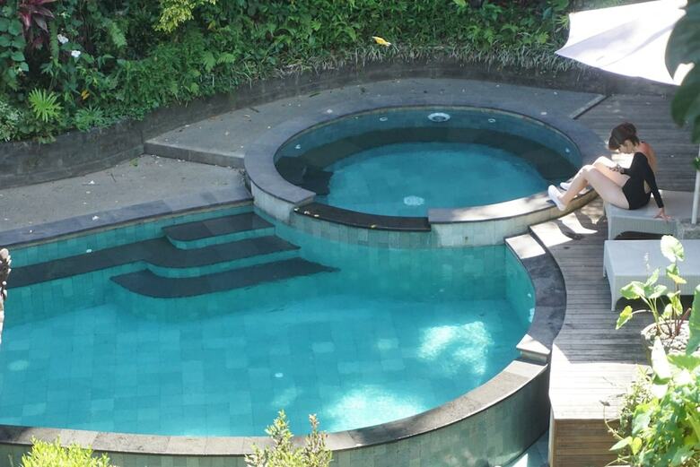 Bed & Breakfast Tukad White House