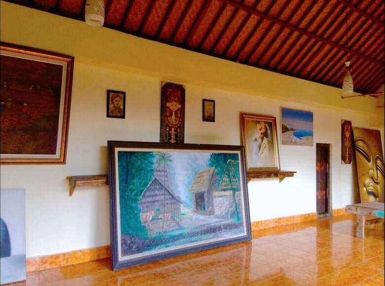 Bed & Breakfast Tukad White House