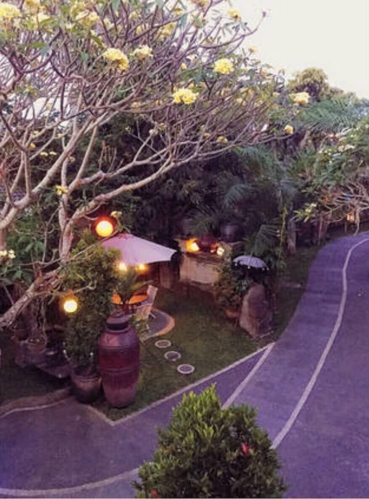 Bed & Breakfast Tukad White House