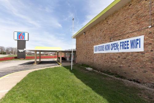 Hotel Motel 6 Lincoln, Il