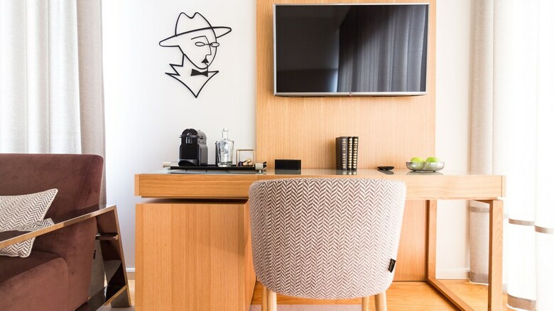 Hotel Art Senses Suites & Rooms