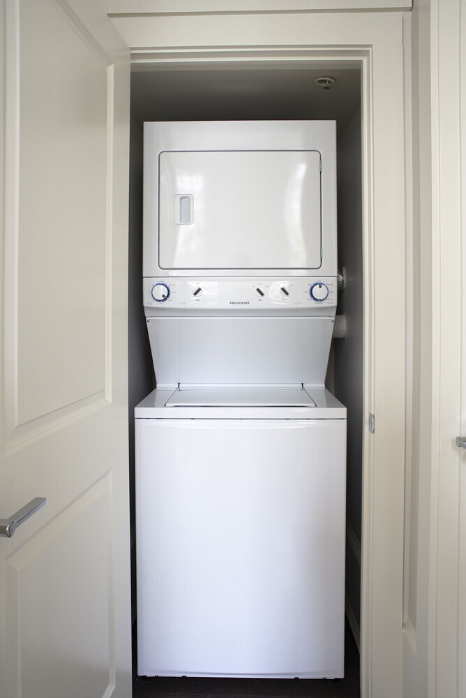 Aparthotel Sonder - Central Suites