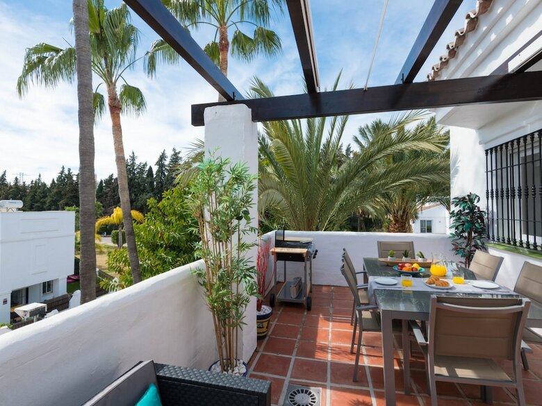 Apartamentos Los Naranjos Golf D�plex