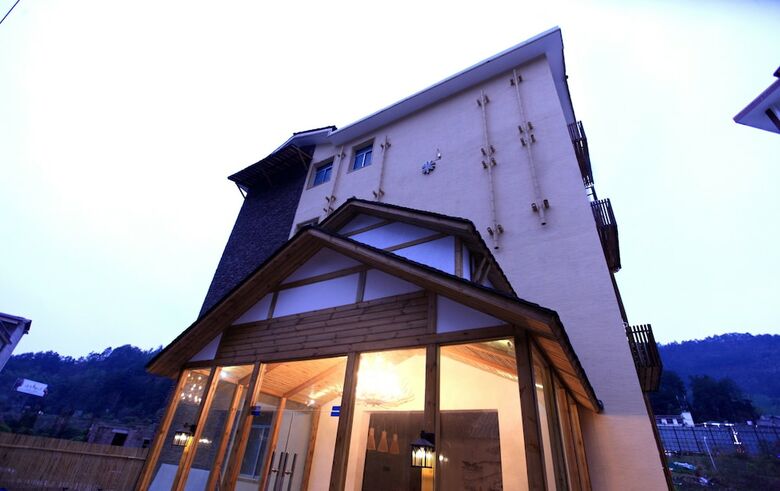 Hostal Qi Yue Inn