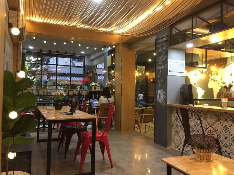Hotel Saigon Bed Station