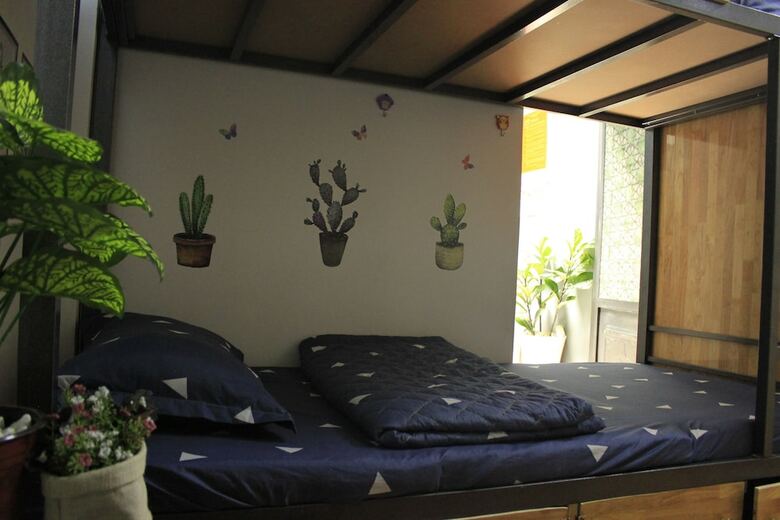 Hotel Saigon Bed Station