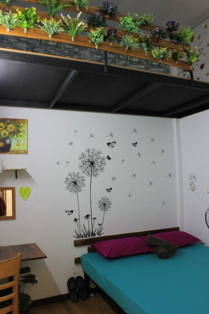 Hotel Saigon Bed Station