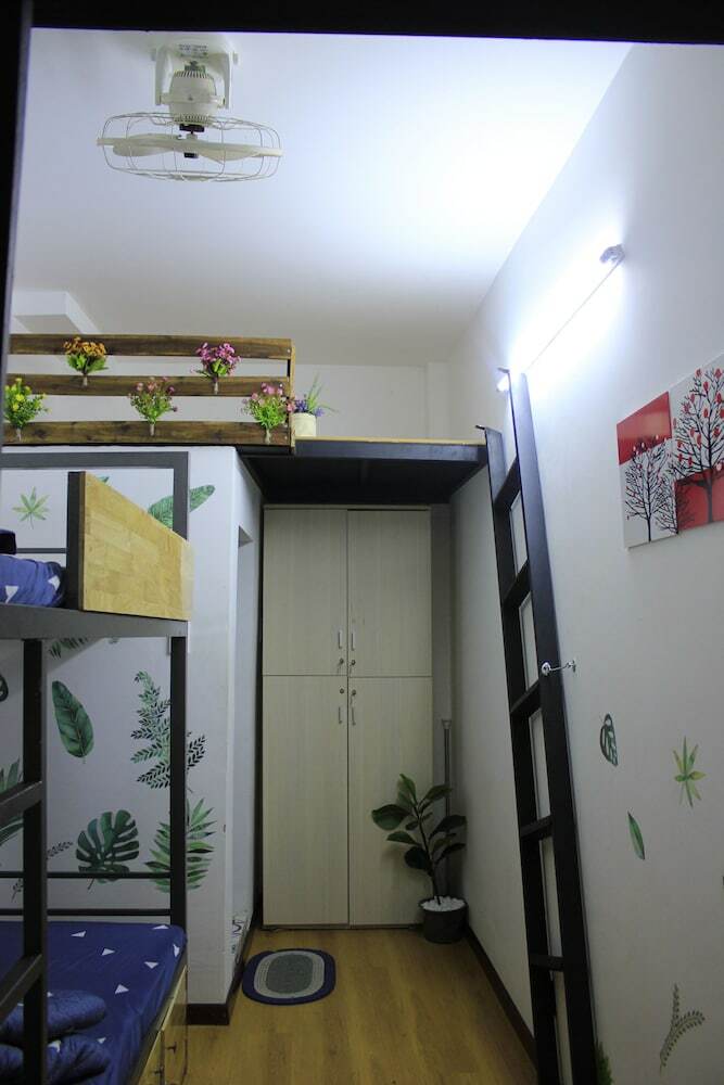 Hotel Saigon Bed Station
