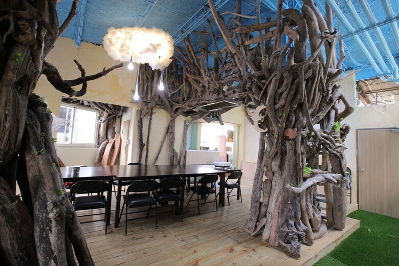 Ours Hotel