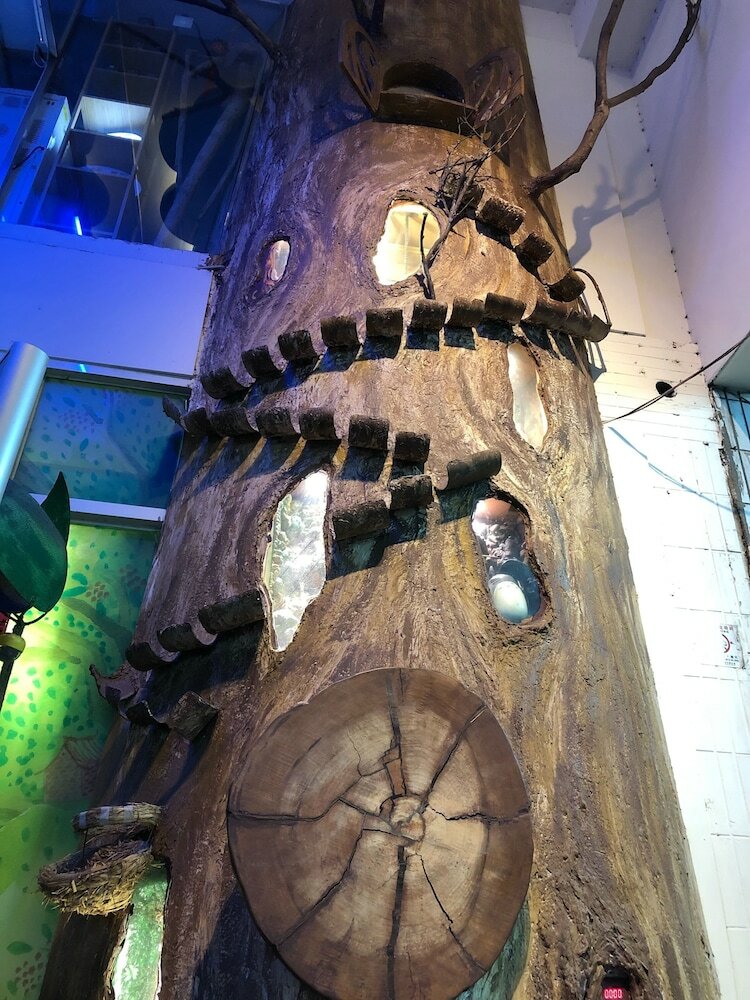 Ours Hotel