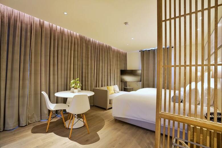 Hotel Cozi Cottage