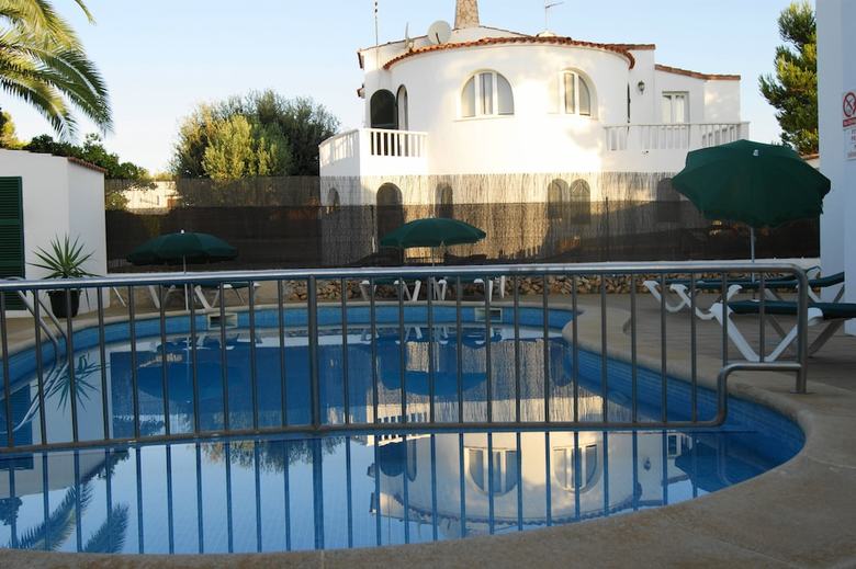 Apartamentos California I Y II