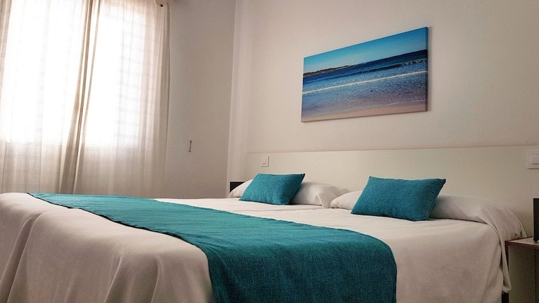 Apartamentos California I Y II