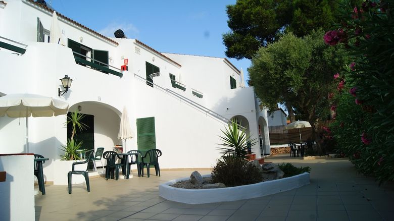Apartamentos California I Y II