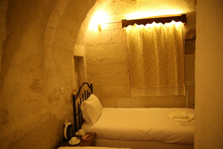 Unicorn Cave Hotel
