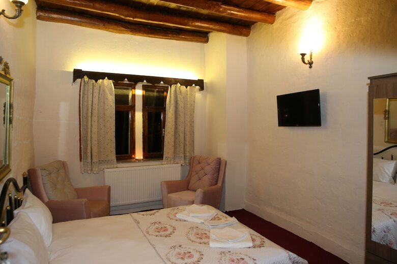 Unicorn Cave Hotel