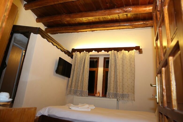 Unicorn Cave Hotel