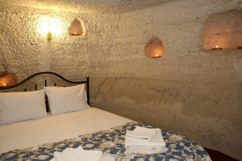 Unicorn Cave Hotel