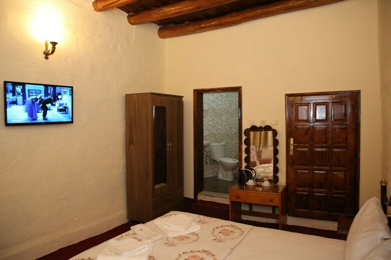 Unicorn Cave Hotel