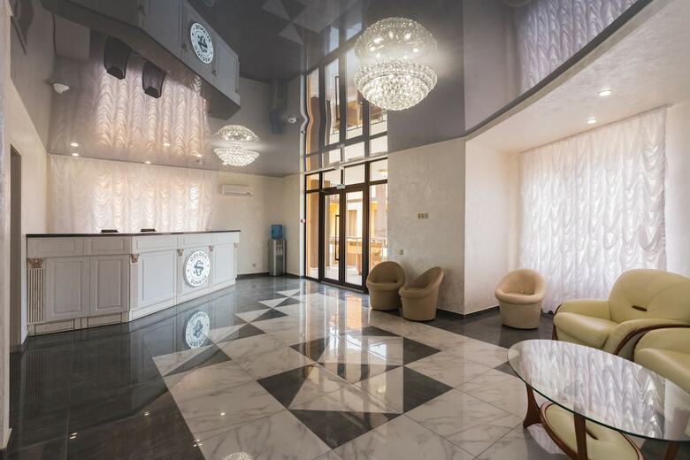 Hotel Golden Sunrise