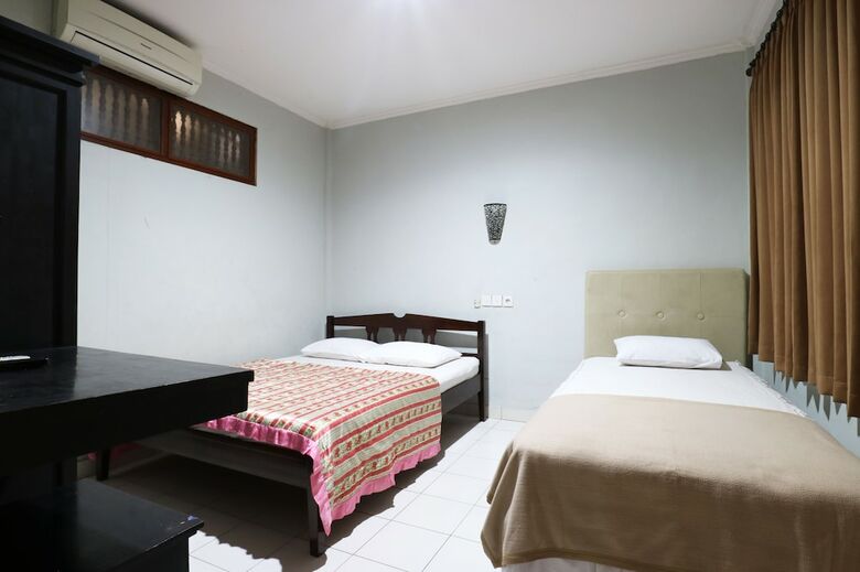 Hotel Taman Mekar Beach Inn
