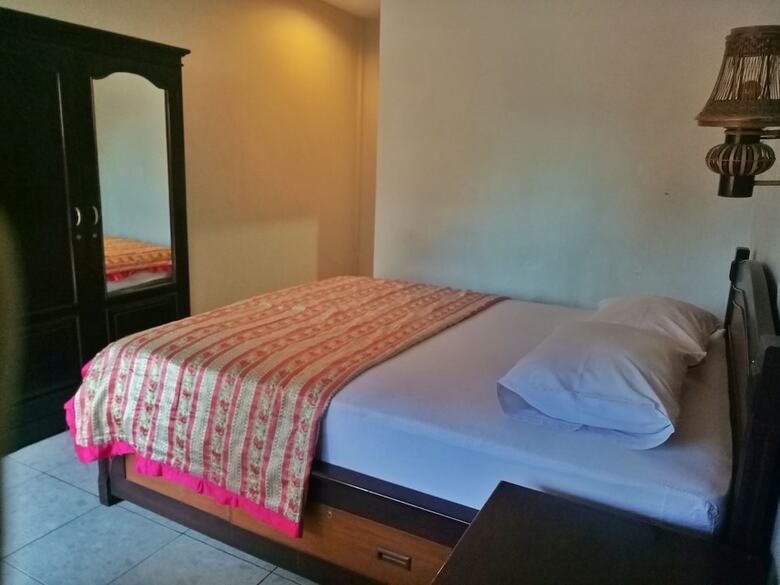 Hotel Taman Mekar Beach Inn