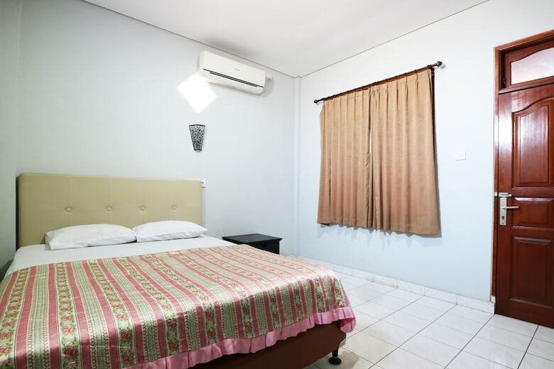 Hotel Taman Mekar Beach Inn