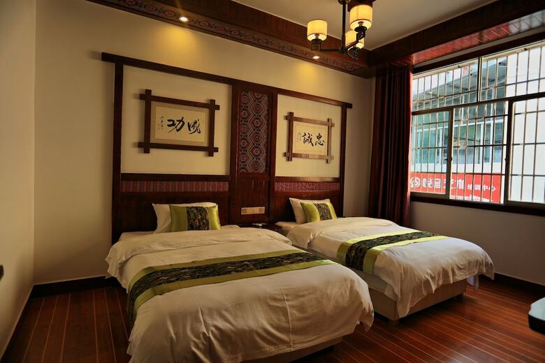 Hotel Military Theme Inn