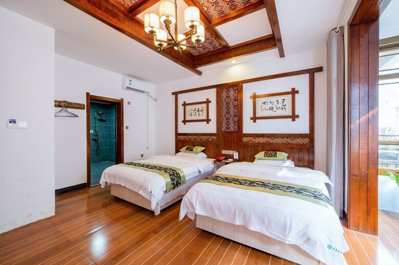 Hotel Military Theme Inn