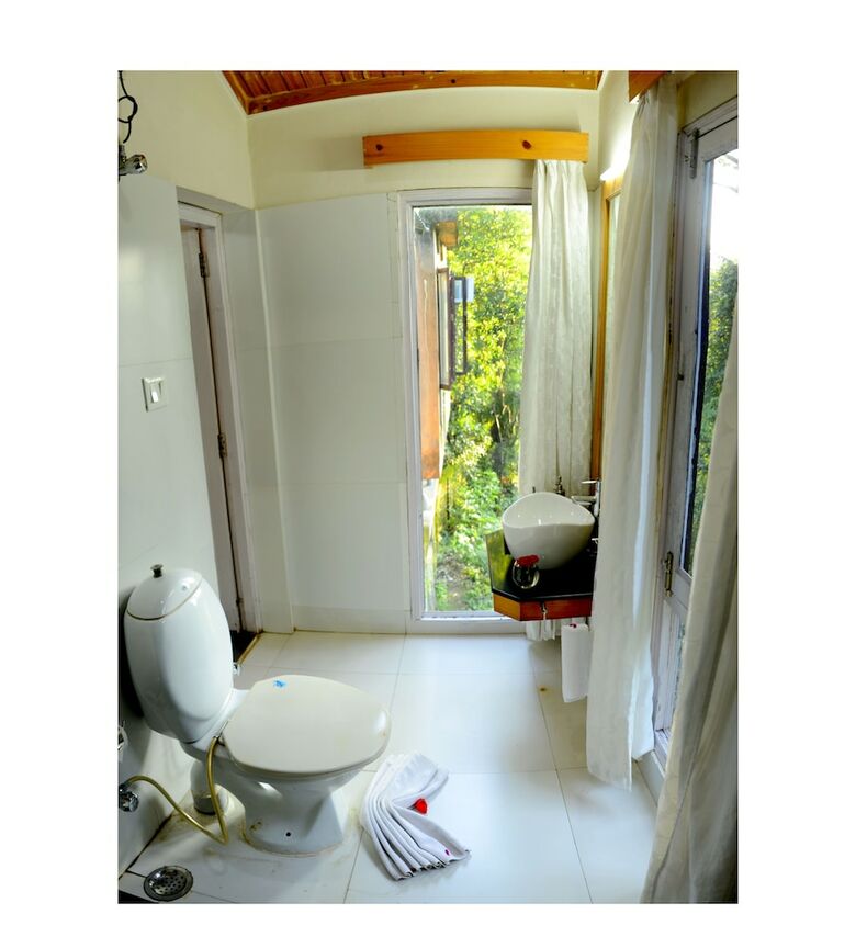 Hotel The Den