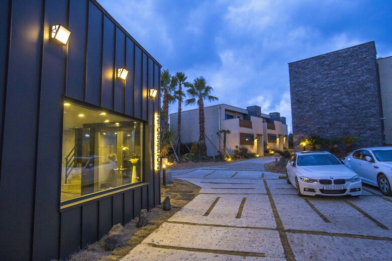Pension Leeum Island Spa & Pool Villa