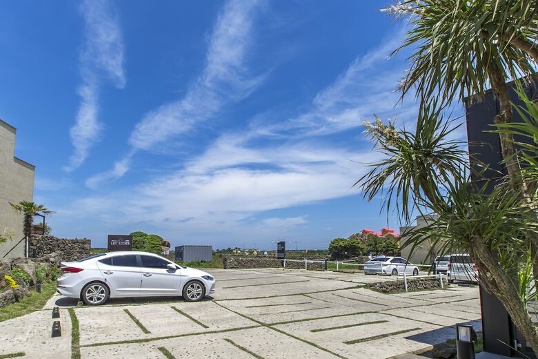 Pension Leeum Island Spa & Pool Villa