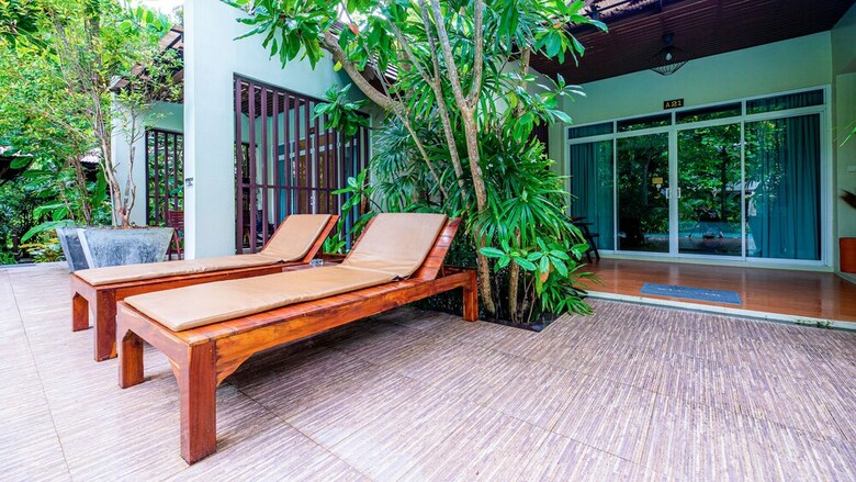 Hotel Baan Klang Aow Beach Resort