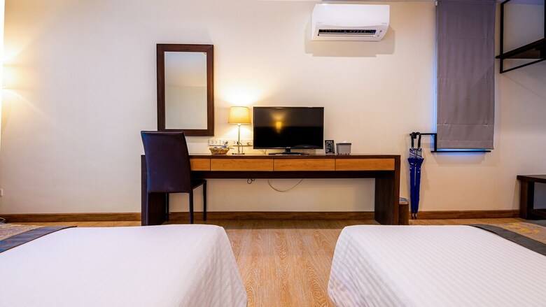 Hotel Baan Klang Aow Beach Resort