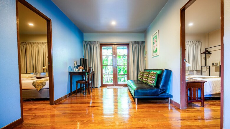 Hotel Baan Klang Aow Beach Resort