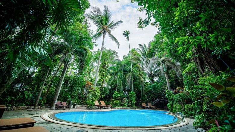 Hotel Baan Klang Aow Beach Resort