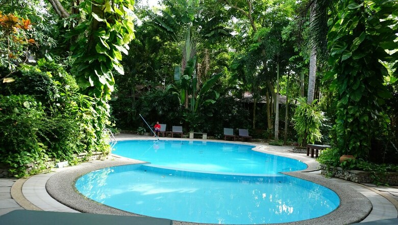 Hotel Baan Klang Aow Beach Resort