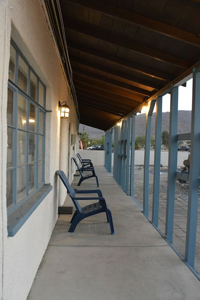 Posada Mojave Trails Inn And Suites