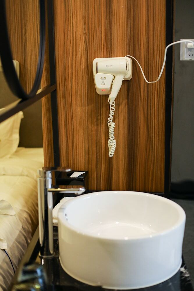 Homies Hotel