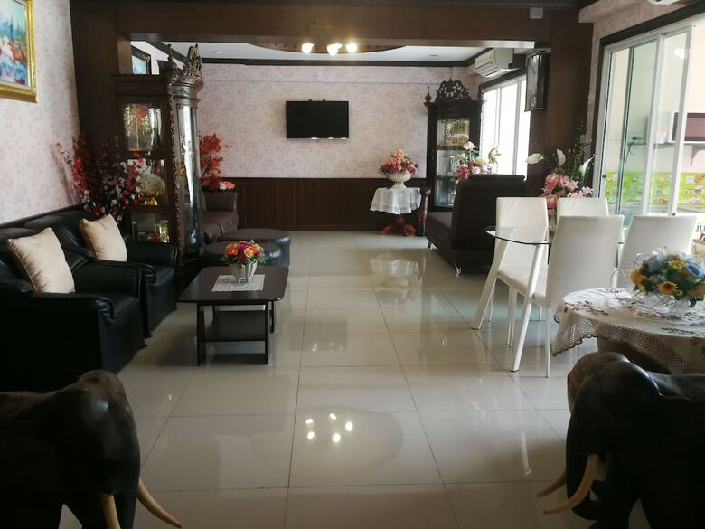 Hotel Home Sweet Home Place