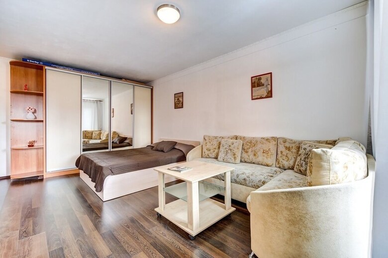 Ag Apartment Lomanaya 6