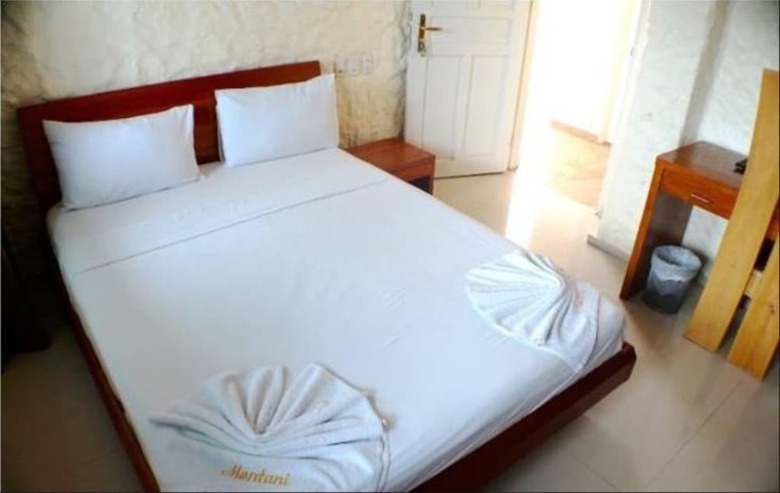 Hotel Montani Beach Resort