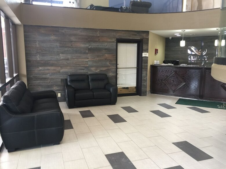 Hotel Quality Inn & Suites