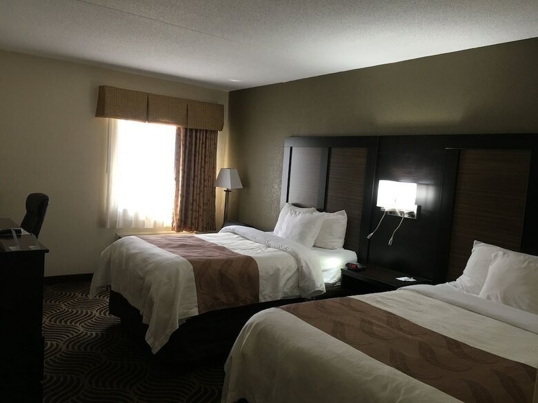 Hotel Quality Inn & Suites