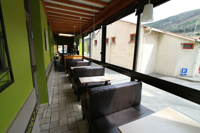 Hotel H�tel Restaurant Chaleat-sapet